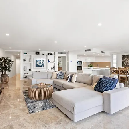 The Garland At Rainbow Bay Apartment Gold Coast Exterior photo