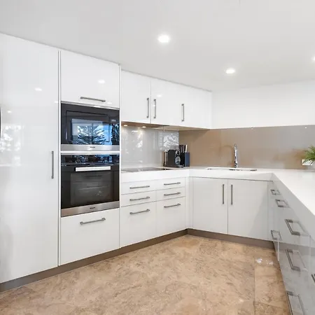 The Garland At Rainbow Bay Apartment Gold Coast Exterior photo