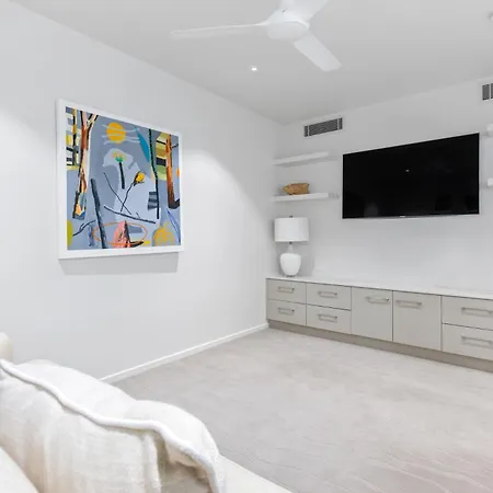 The Garland At Rainbow Bay Apartment Gold Coast Exterior photo