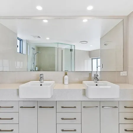 The Garland At Rainbow Bay Apartment Gold Coast Exterior photo